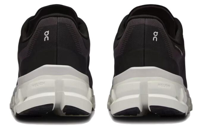 Cloudflow 4 „Black White”