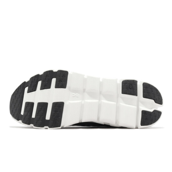 Cloudflow 4 „Black White”