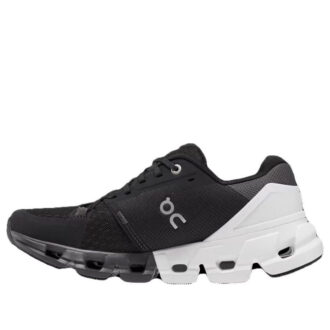 Cloudflyer 4 „Black White”