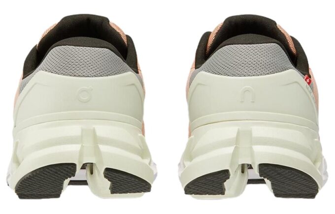 Cloudflyer 4 „Peach Aloe”
