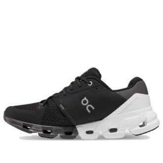 Cloudflyer 4 Wide „Black White”