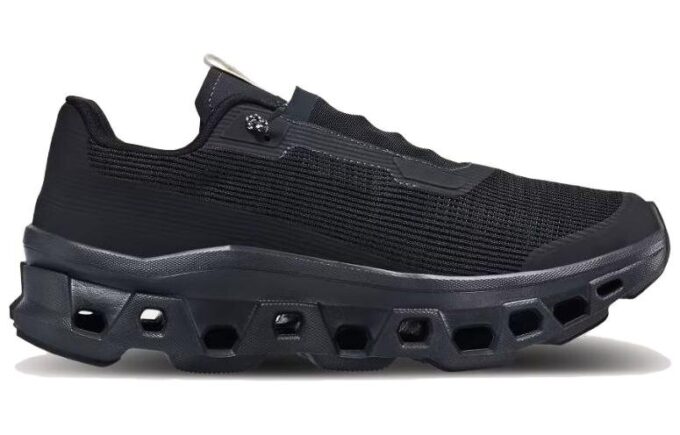 Cloudmonster Sensa „All Black”