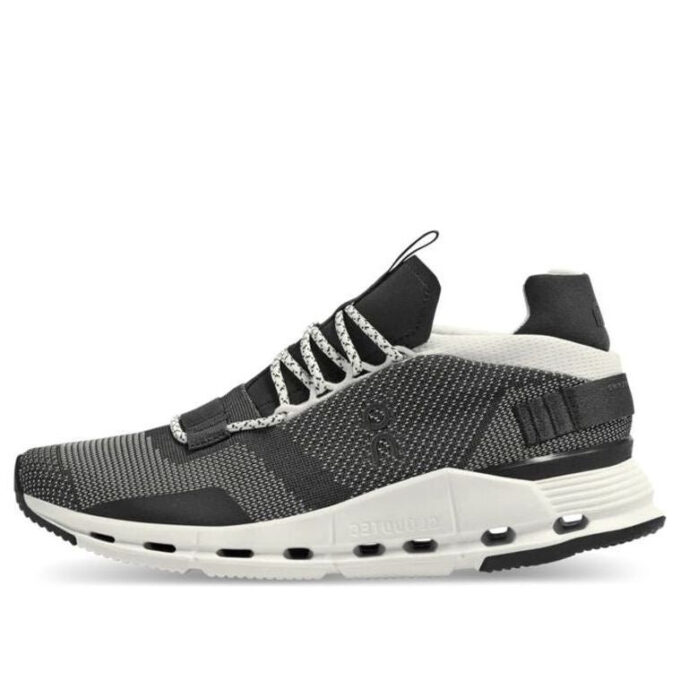 Cloudnova „Black White”