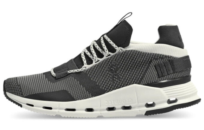 Cloudnova „Black White”