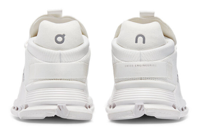 Cloudnova „Undyed White”
