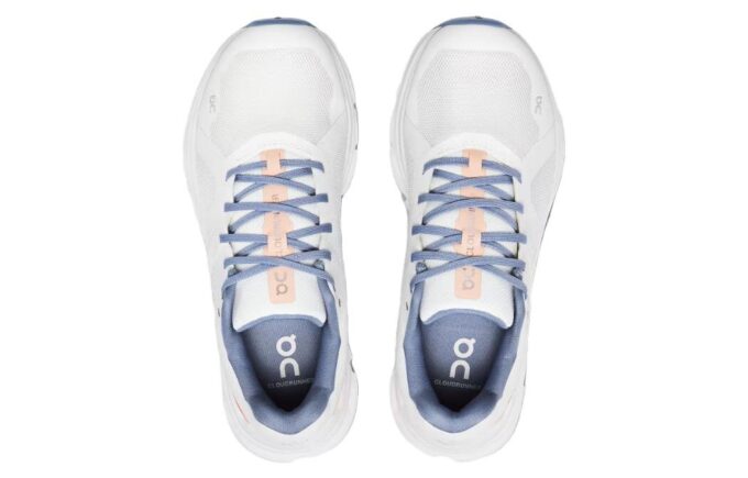 Cloudrunner „Undyed White Flame”