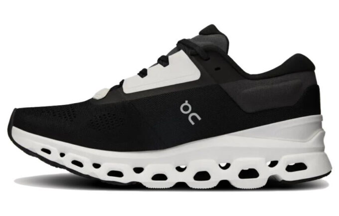 Cloudstratus 3 „Black White”