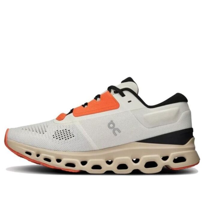 Cloudstratus 3 „Undyed White Sand Orange”