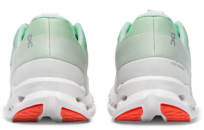 Cloudsurfer „Creek White”