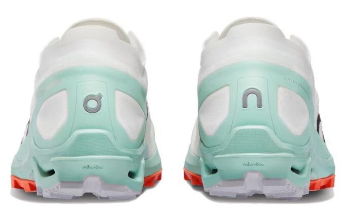 Cloudventure Peak 3 „White Green”