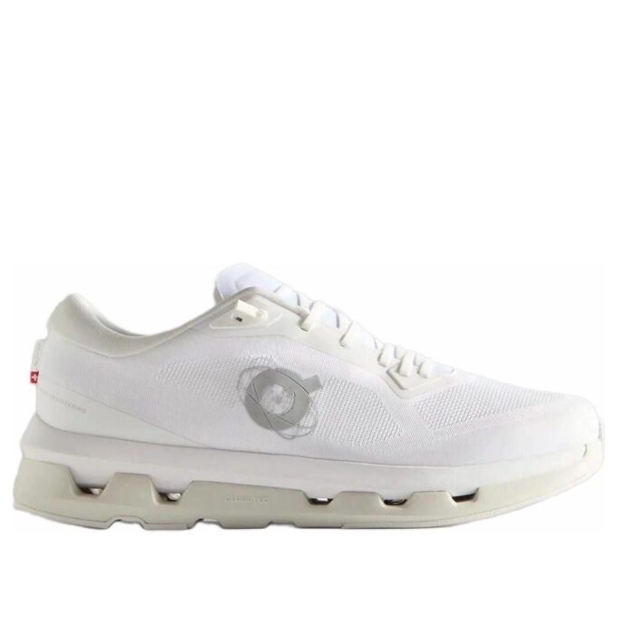 On Running x Kith Cloudzone „White Ice”