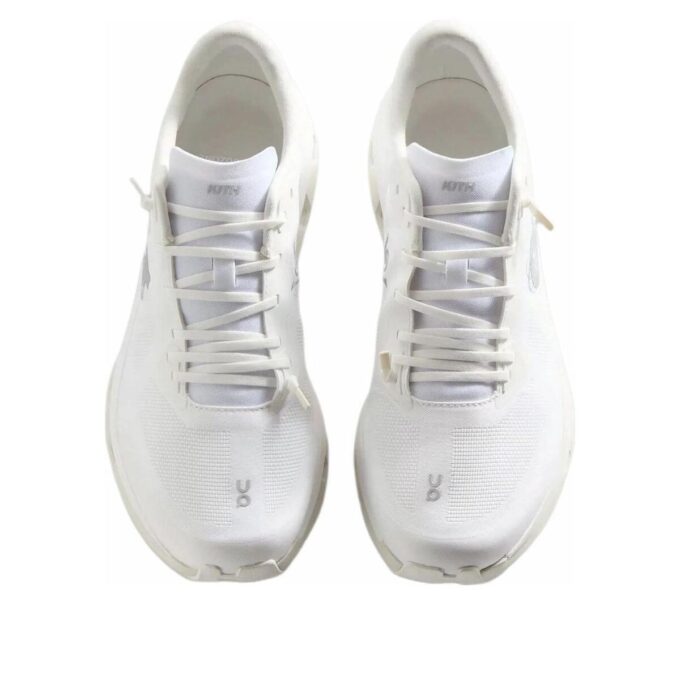 On Running x Kith Cloudzone „White Ice”