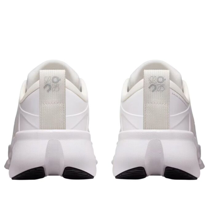 On Running x LOEWE Cloudsolo „White Light Grey”