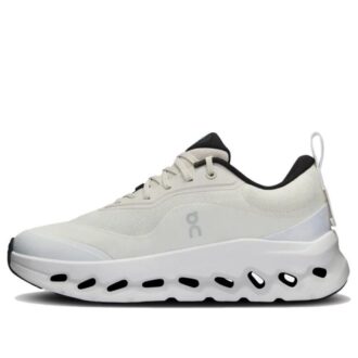 On Running x LOEWE Cloudtilt 2 „Sand White”