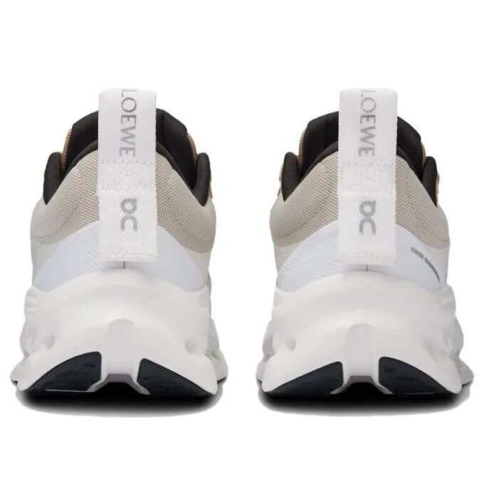 On Running x LOEWE Cloudtilt 2 „Tan White”