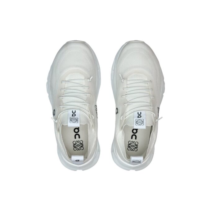 On Running x LOEWE Cloudtilt „All White”
