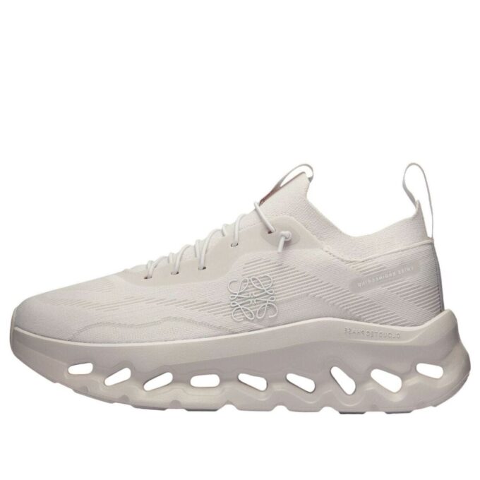 On Running x LOEWE Cloudtilt „Sand”