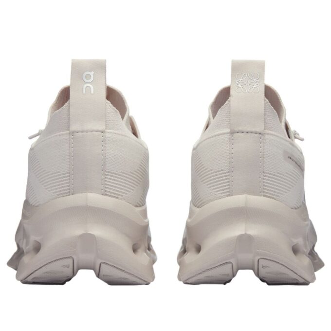 On Running x LOEWE Cloudtilt „Sand”