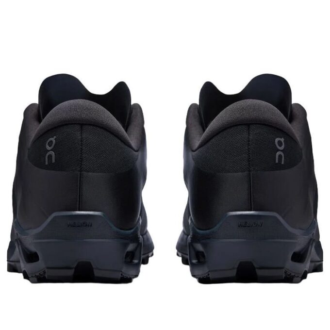 On Running x Post Archive Faction Cloudventure „All Black” On Running x Post Archive Faction Cloudventure „All Black”