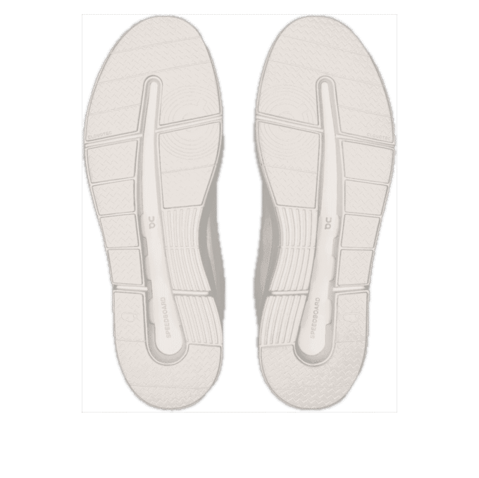 The Roger Advantage „All White”