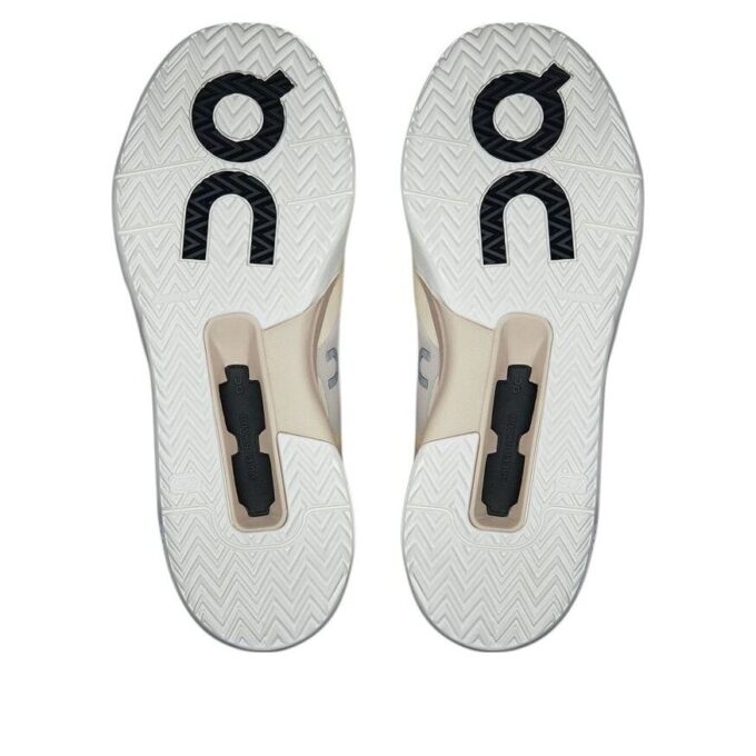The Roger Advantage Pro „Cream Black”