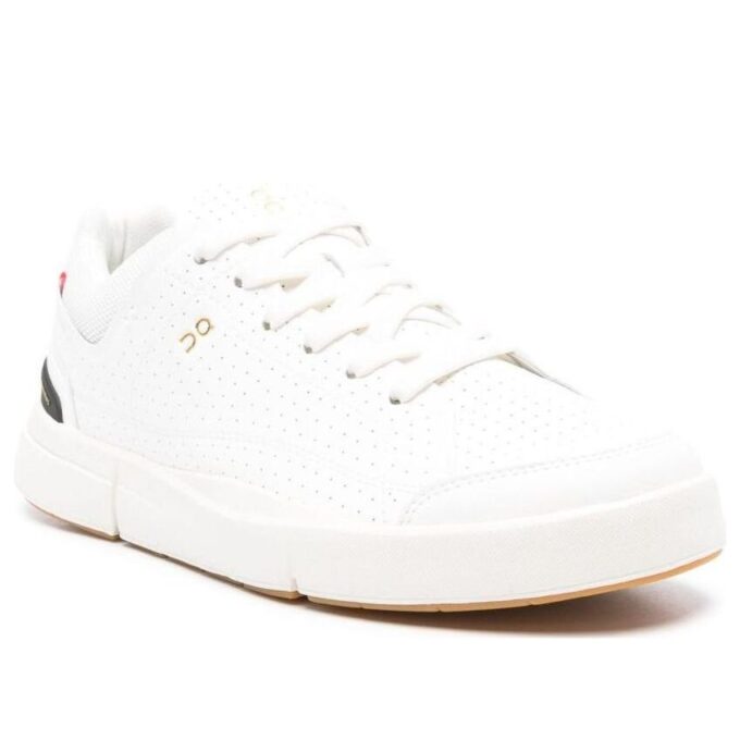 The Roger Centre Court „White Black”