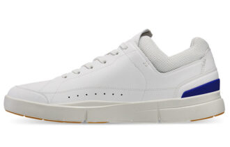 The Roger Centre Court „White Indigo”