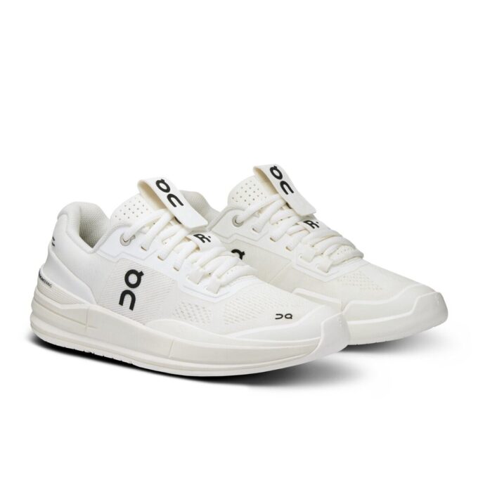 The Roger Pro „Undyed White Black”
